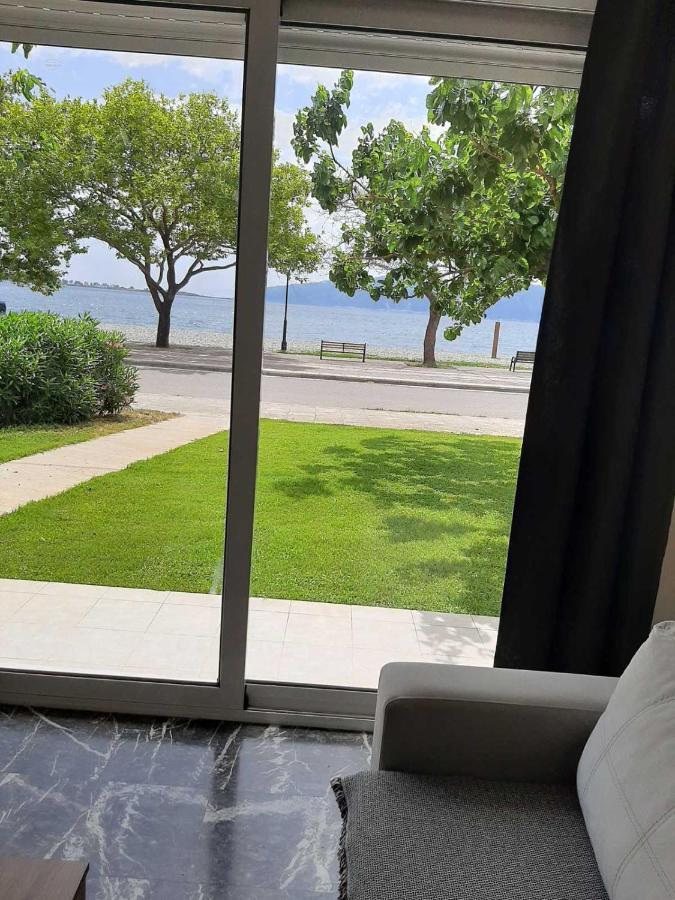Nafpaktos Seaside Apartment Екстериор снимка