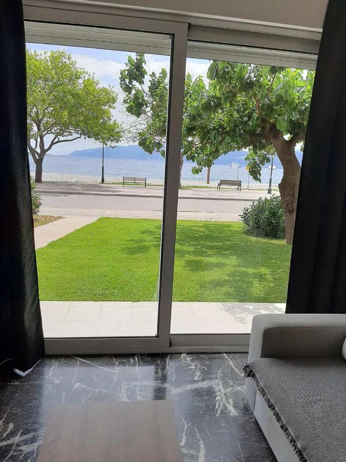 Nafpaktos Seaside Apartment Екстериор снимка