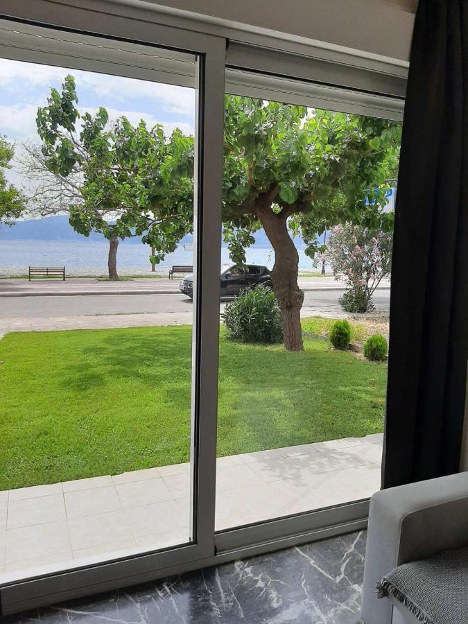 Nafpaktos Seaside Apartment Екстериор снимка
