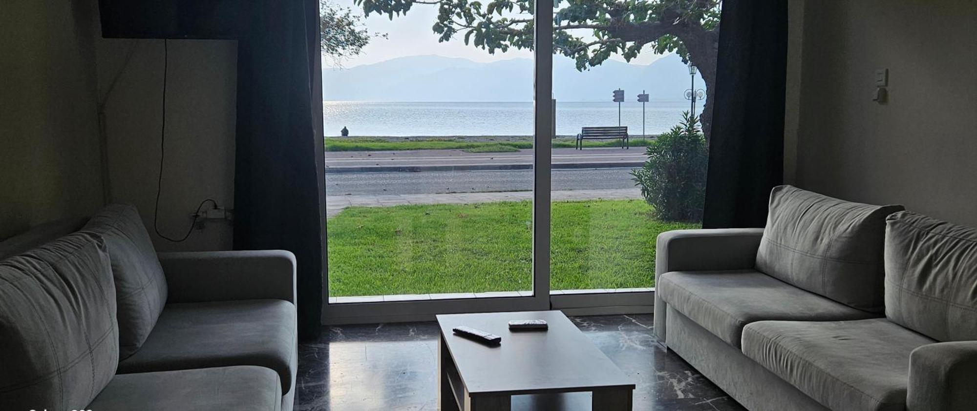 Nafpaktos Seaside Apartment Екстериор снимка