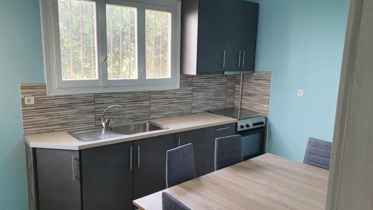 Nafpaktos Seaside Apartment Екстериор снимка