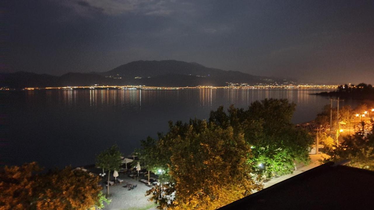 Nafpaktos Seaside Apartment Екстериор снимка