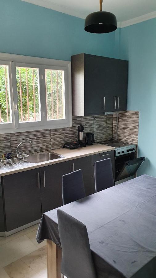 Nafpaktos Seaside Apartment Екстериор снимка